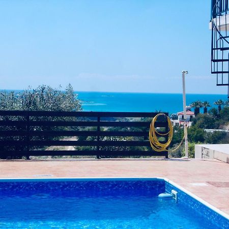 Serene Serenity Paphos 外观 照片