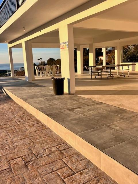 Serene Serenity Paphos 外观 照片