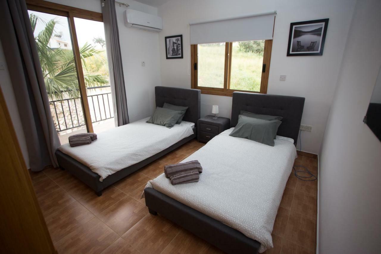 Serene Serenity Paphos 外观 照片