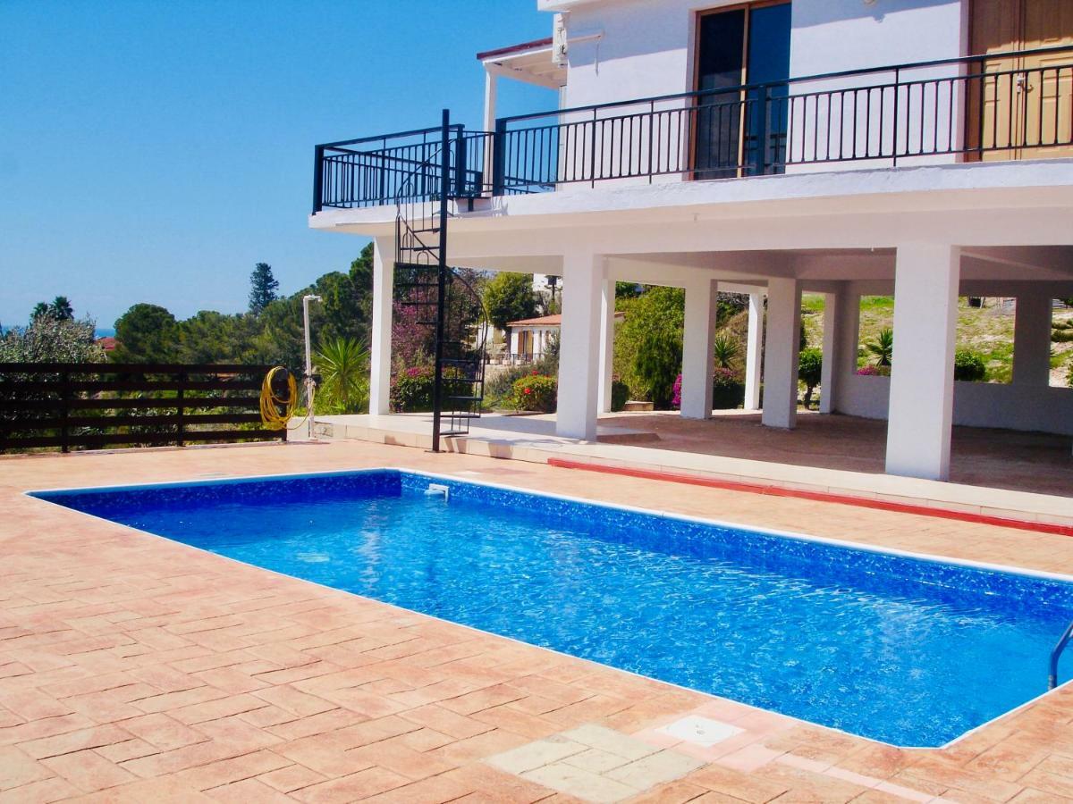 Serene Serenity Paphos 外观 照片