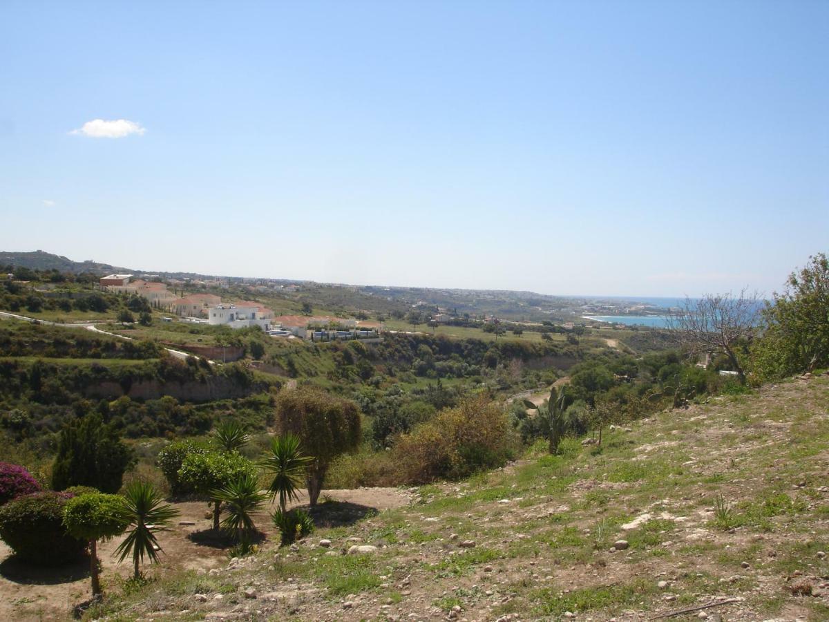 Serene Serenity Paphos 外观 照片