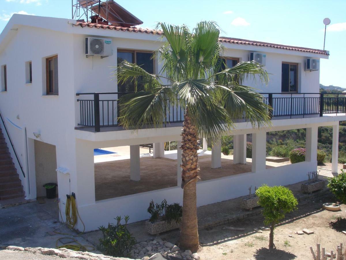 Serene Serenity Paphos 外观 照片