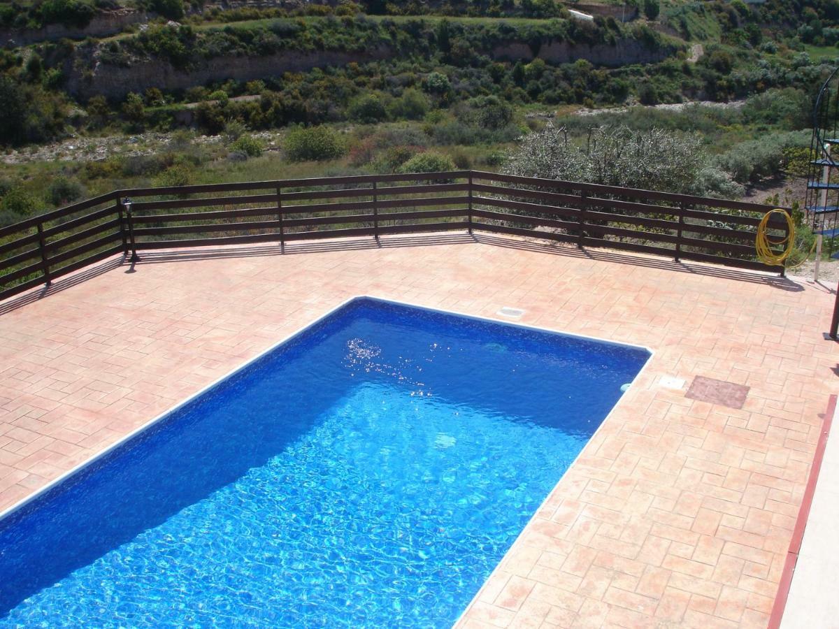 Serene Serenity Paphos 外观 照片